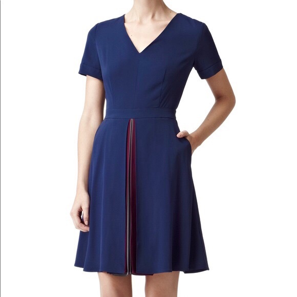 Reiss Dresses & Skirts - Reiss Elva pleat dress